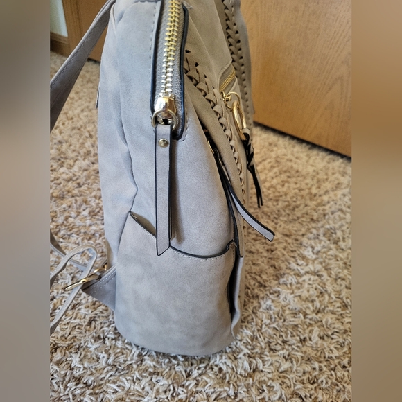 VR NYC Backpack Purse - Picture 4 of 5